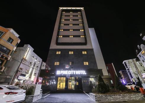Pine City Hotel Gangneung Exterior photo