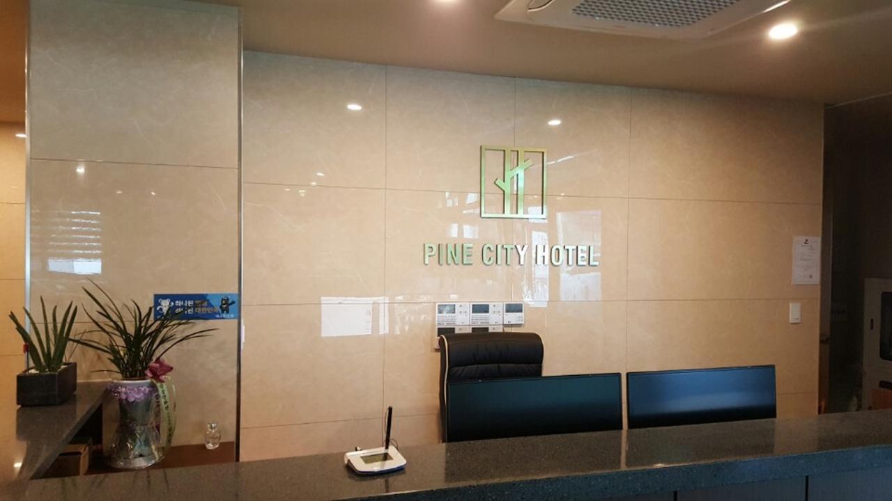 Pine City Hotel Gangneung Exterior photo