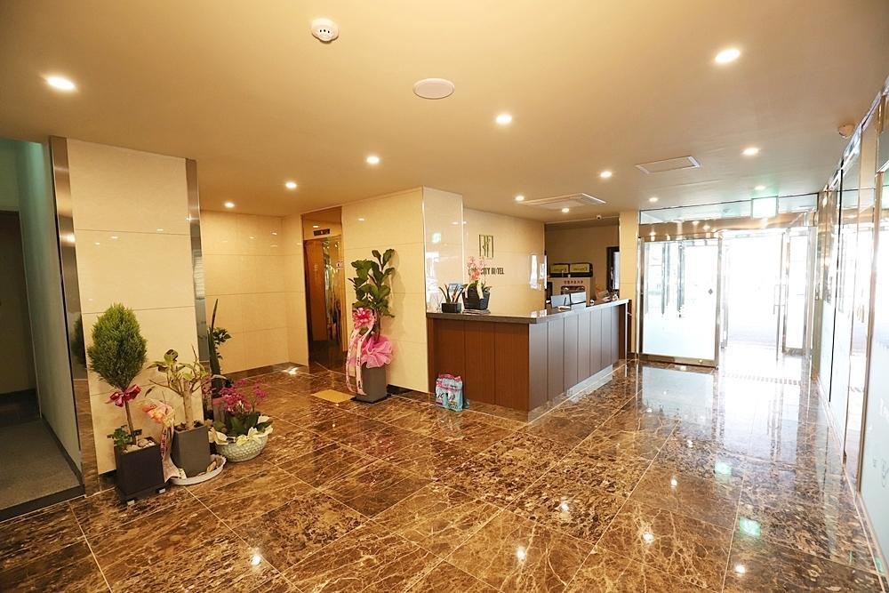 Pine City Hotel Gangneung Exterior photo